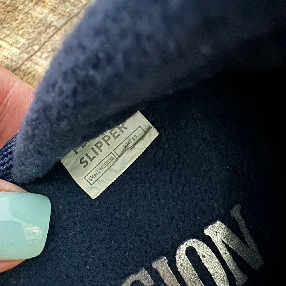 True religion navy blue slippers nwot